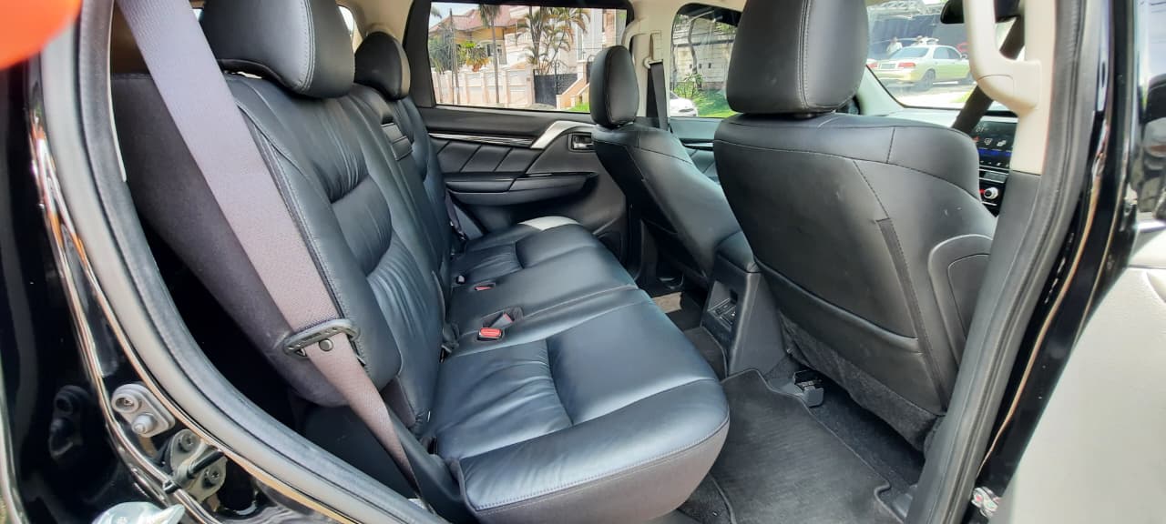 Gambar Pajero sport 2.4 dakar at 